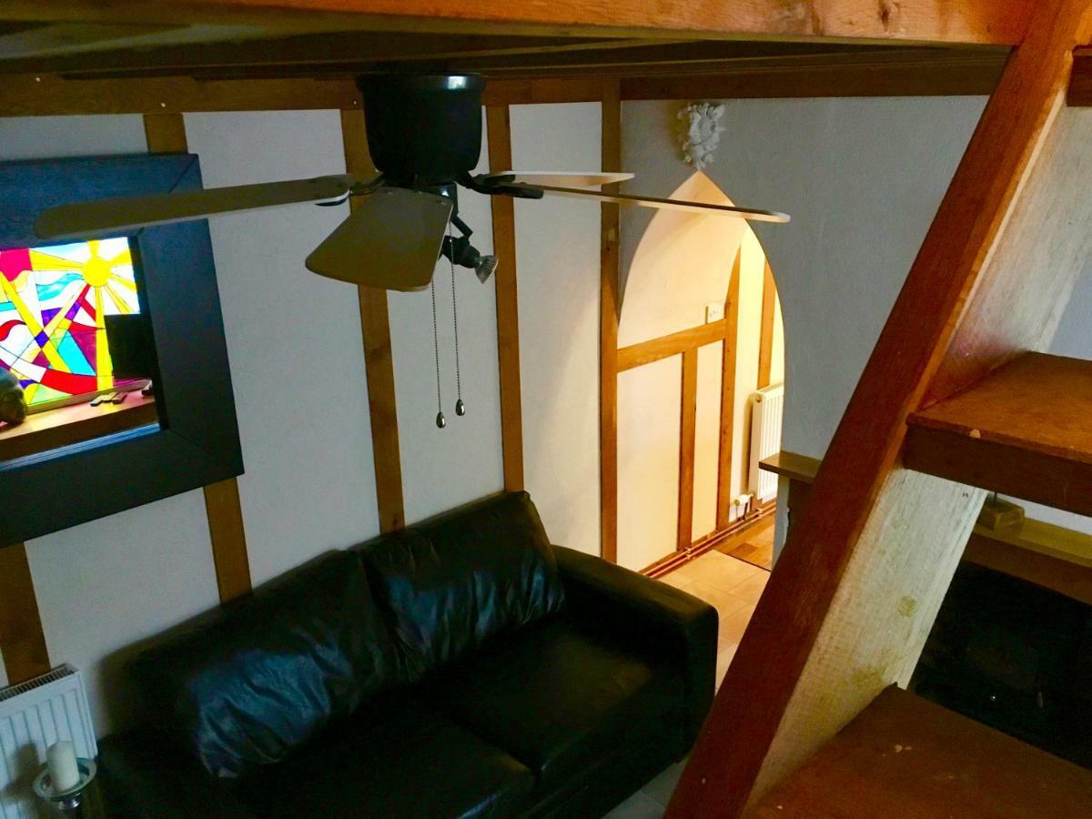 The Rabbit Hole Villa Глостънбъри Екстериор снимка
